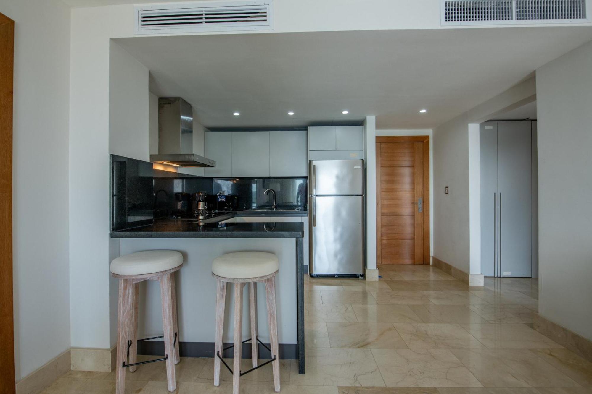 Hacienda Samana Bay Hotel Exterior foto A modern kitchen