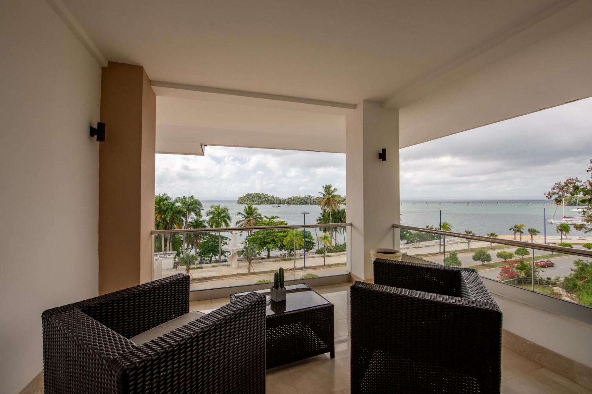 Hacienda Samana Bay Hotel Exterior foto A view of the beach from the hotel