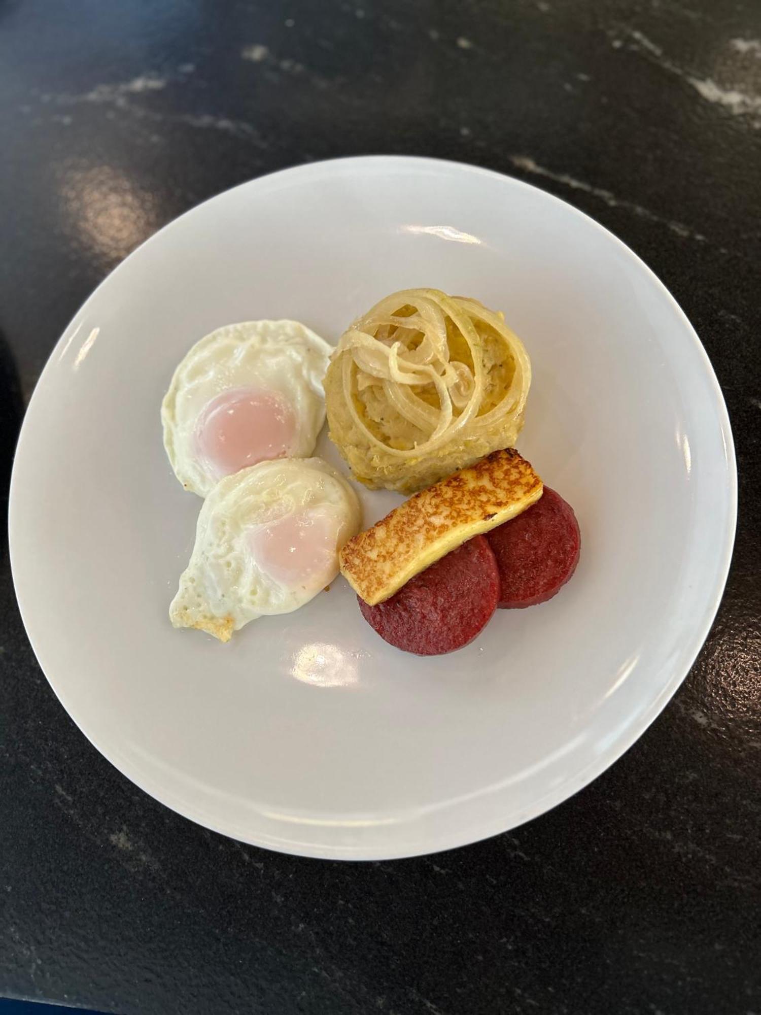Hacienda Samana Bay Hotel Exterior foto A plate of the traditional breakfast of the Balearic Islands